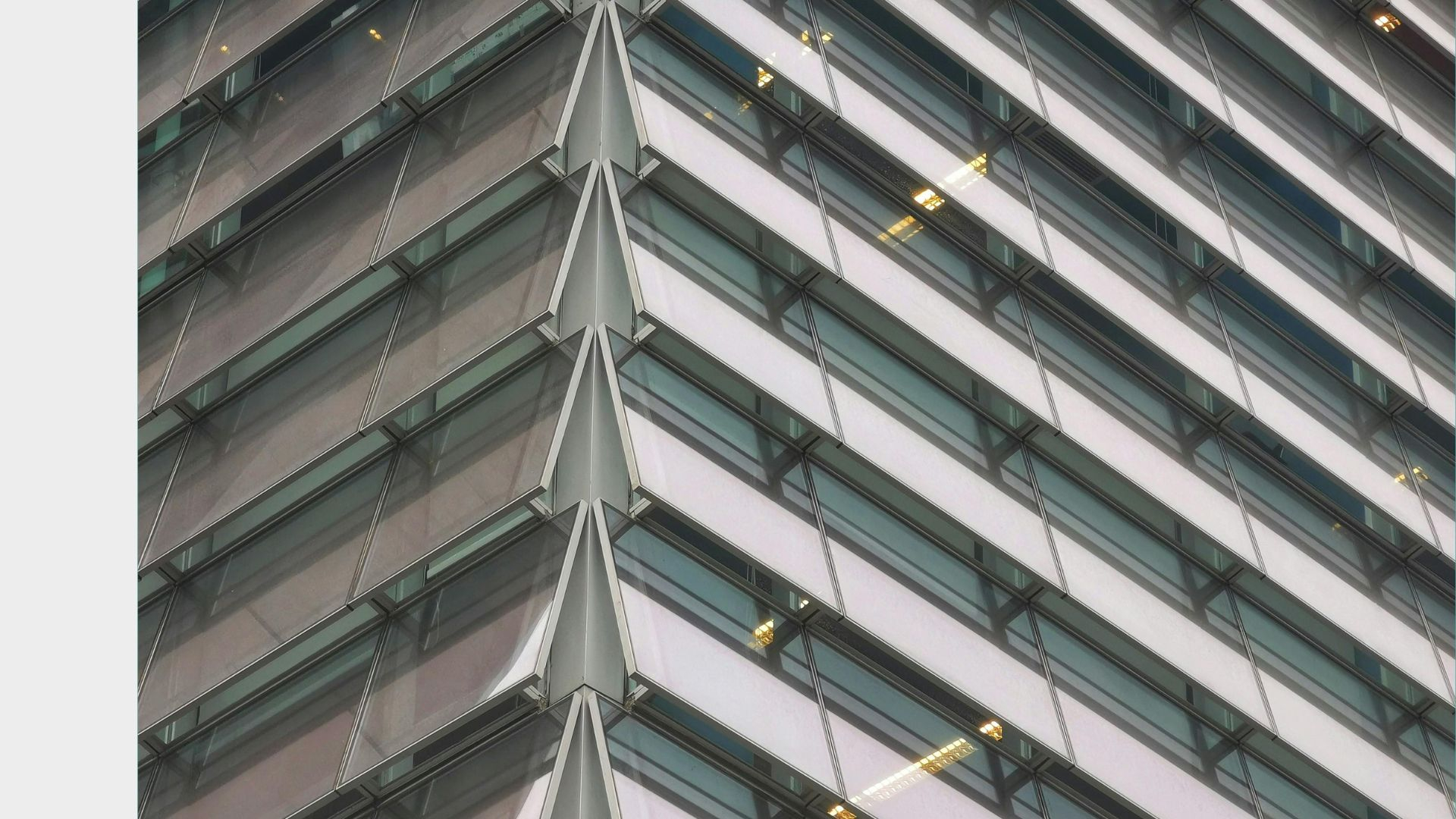 Commercial Real Estate Is Critical to the UK Economy, But It’s Being Held Back by Operational Blind Spots