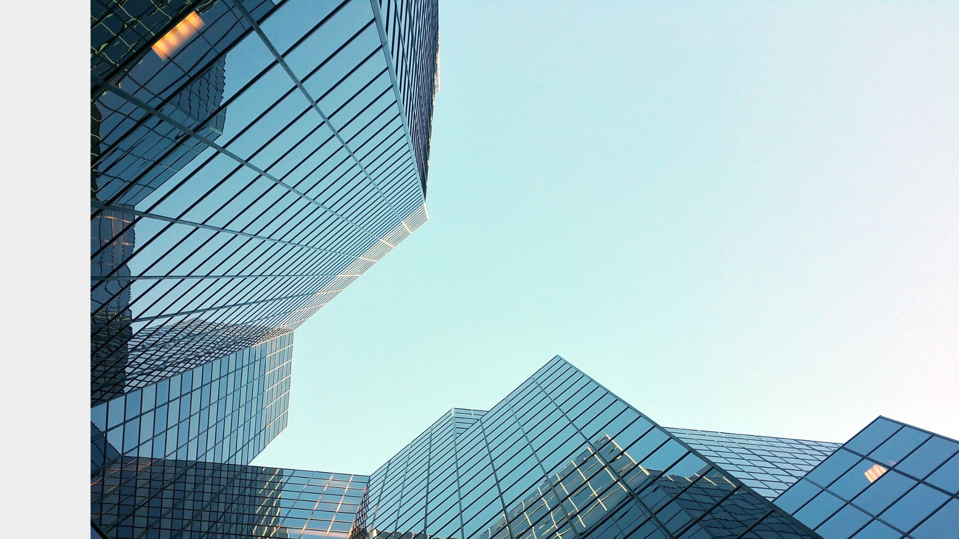 Twinview vs BMS: Key Differences in Building Control and Operations